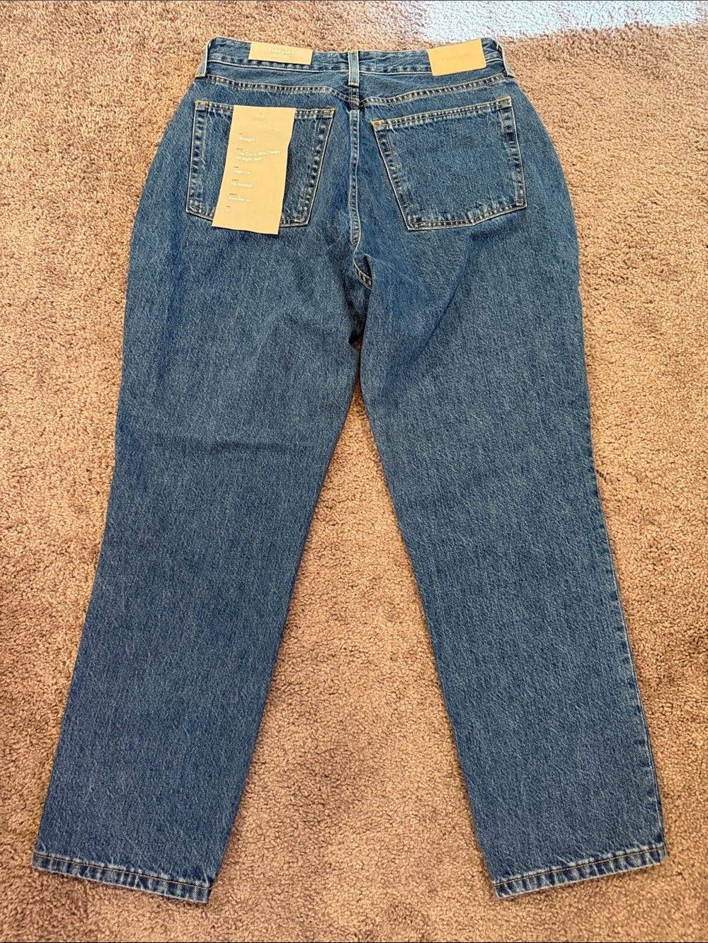 Everlane Curvy 90’s Cheeky Straight-Leg Jeans in Medium Blue